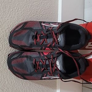 Altra Lone Peak 3.5 Red Men 10